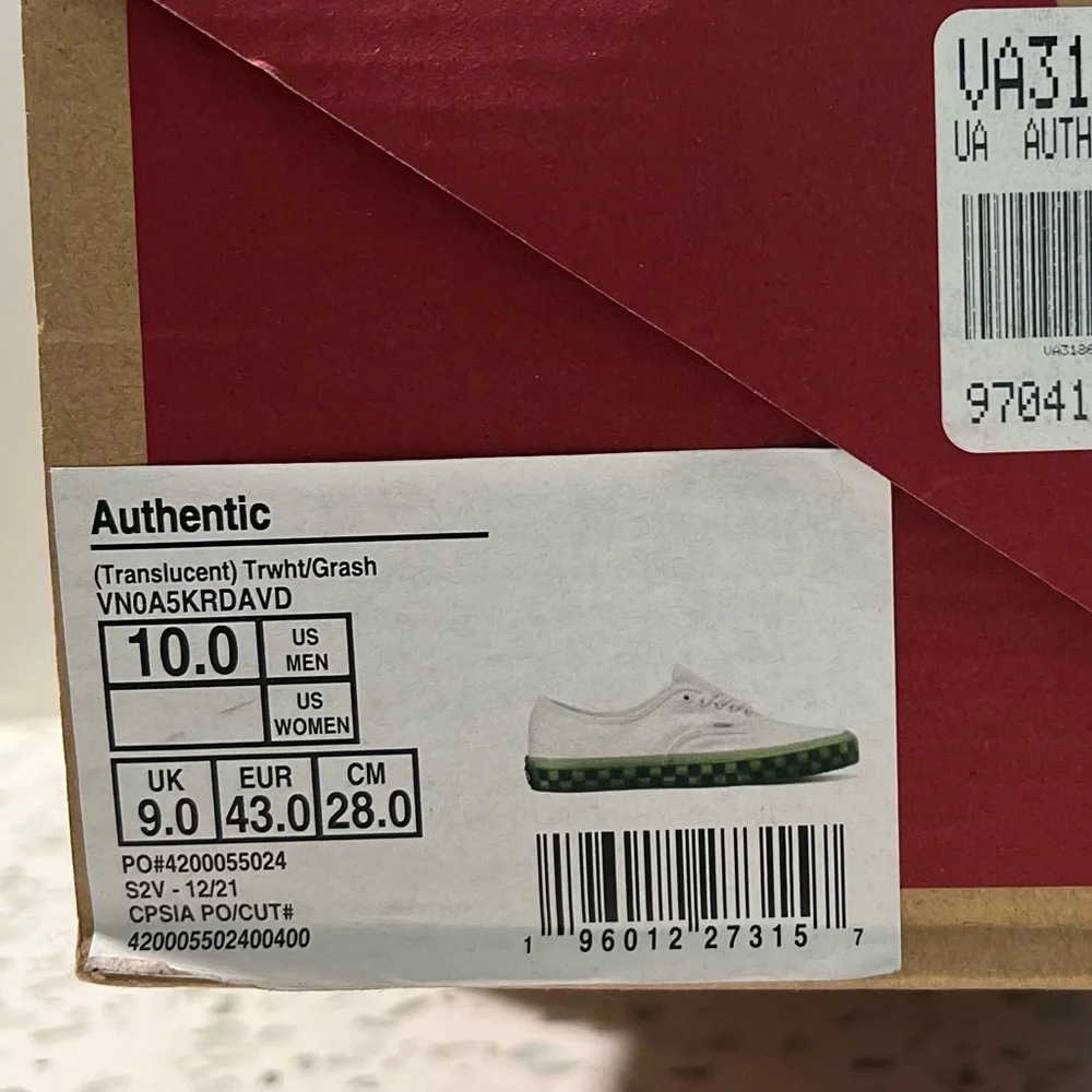 Vans White Canvas Sneakers with Green Checkerboard Sole